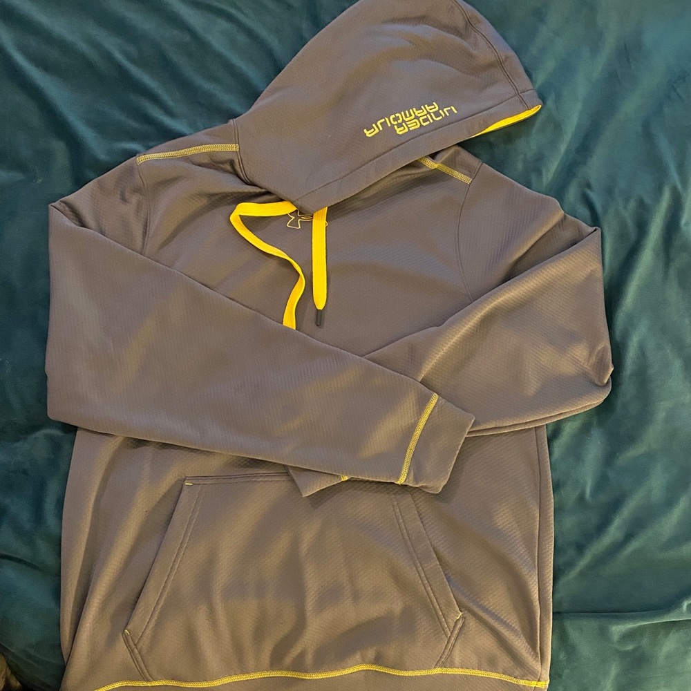 Under Armour pull over hoodie
